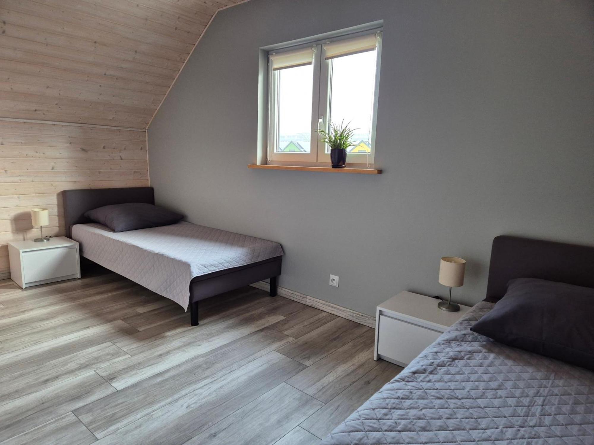 Na Komandorskiej Drewniane Apartment *